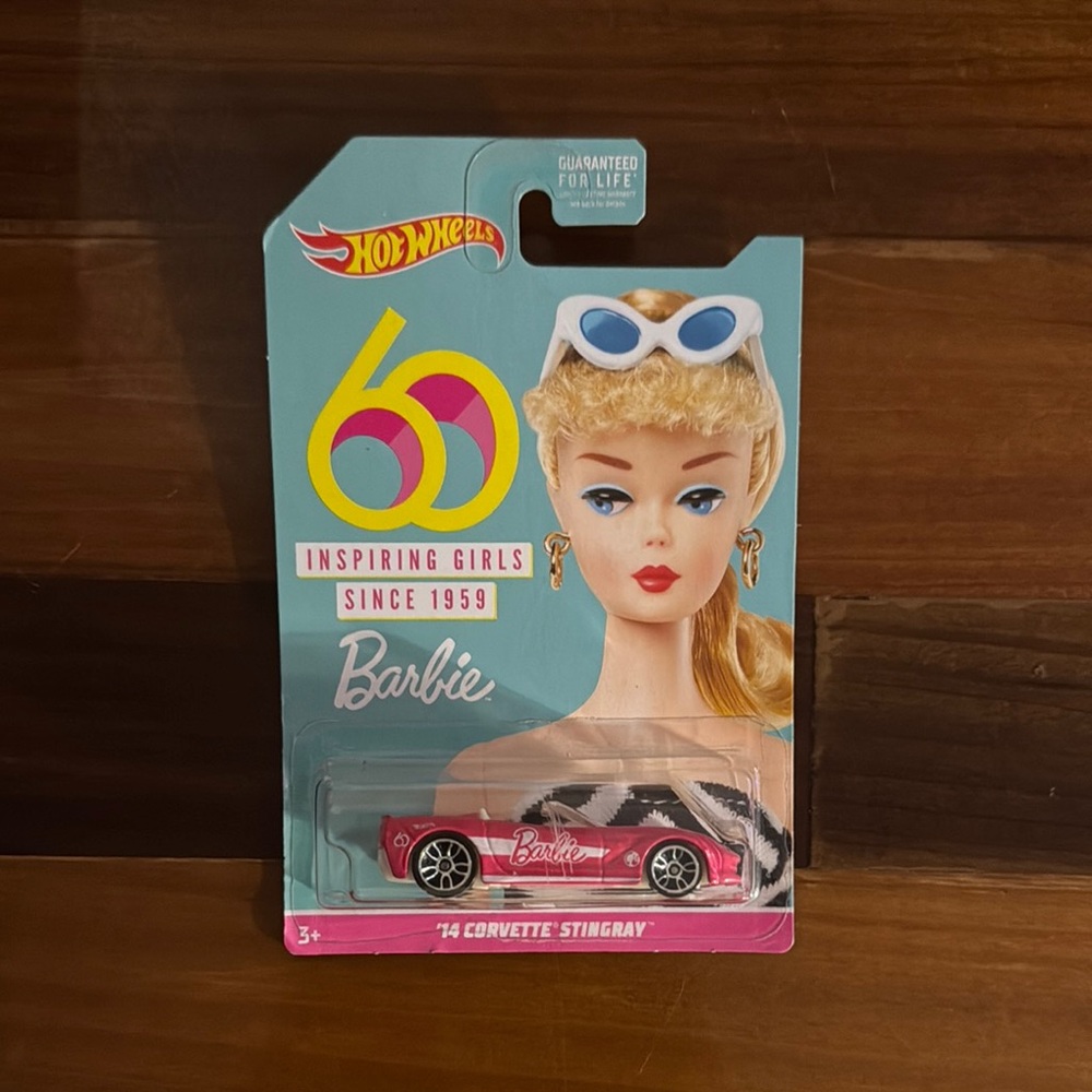 Hot Wheels Barbie 60th Anniversary '14 Corvette Stingray